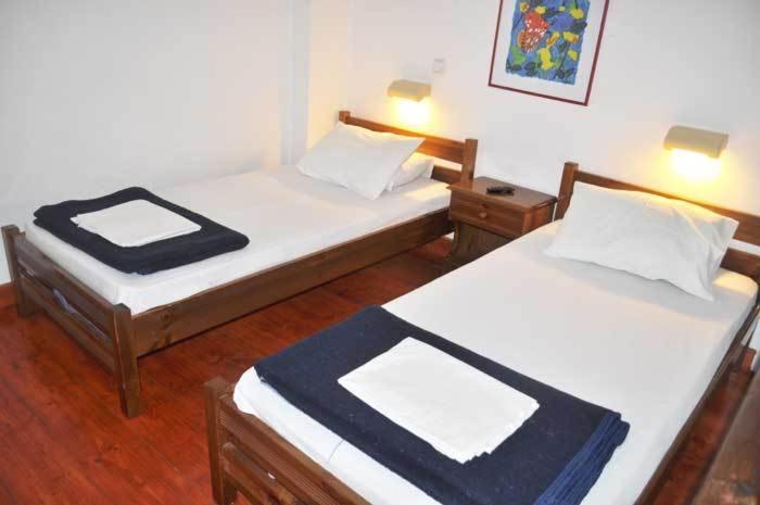 Odos Odysseos Aparthotel แอร์มูโปลี ห้อง รูปภาพ