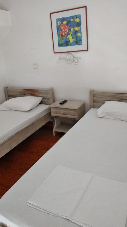 Odos Odysseos Aparthotel แอร์มูโปลี ภายนอก รูปภาพ